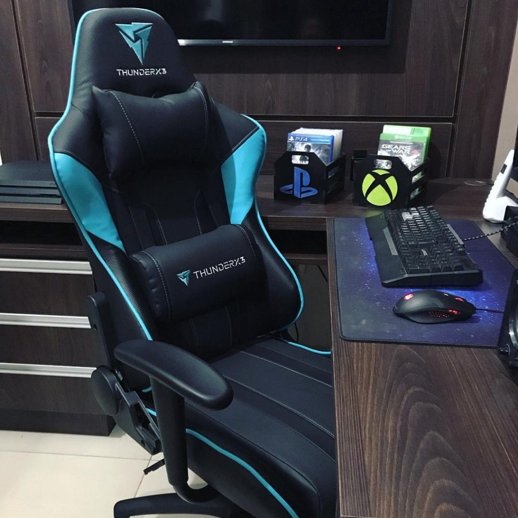 Le combo parfait pour les gamers : bureau stylé et chaise hunderX3 EC3 ultra confortable
